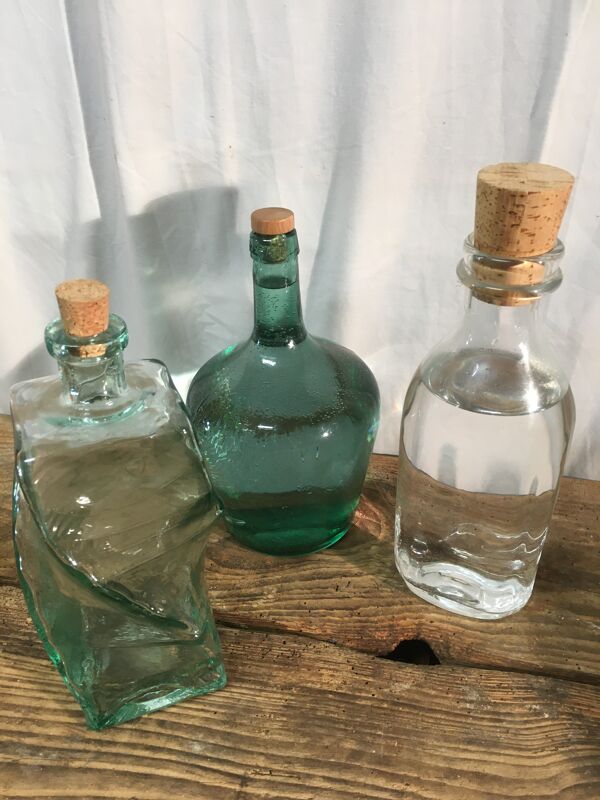 Lot de 3 bouteilles environ 2l