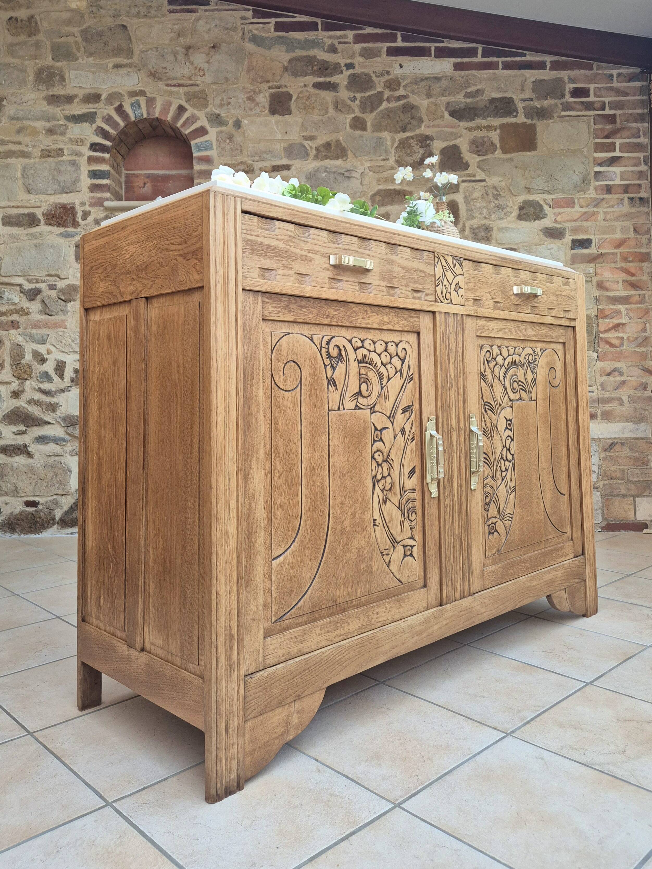 Buffet parisien art déco