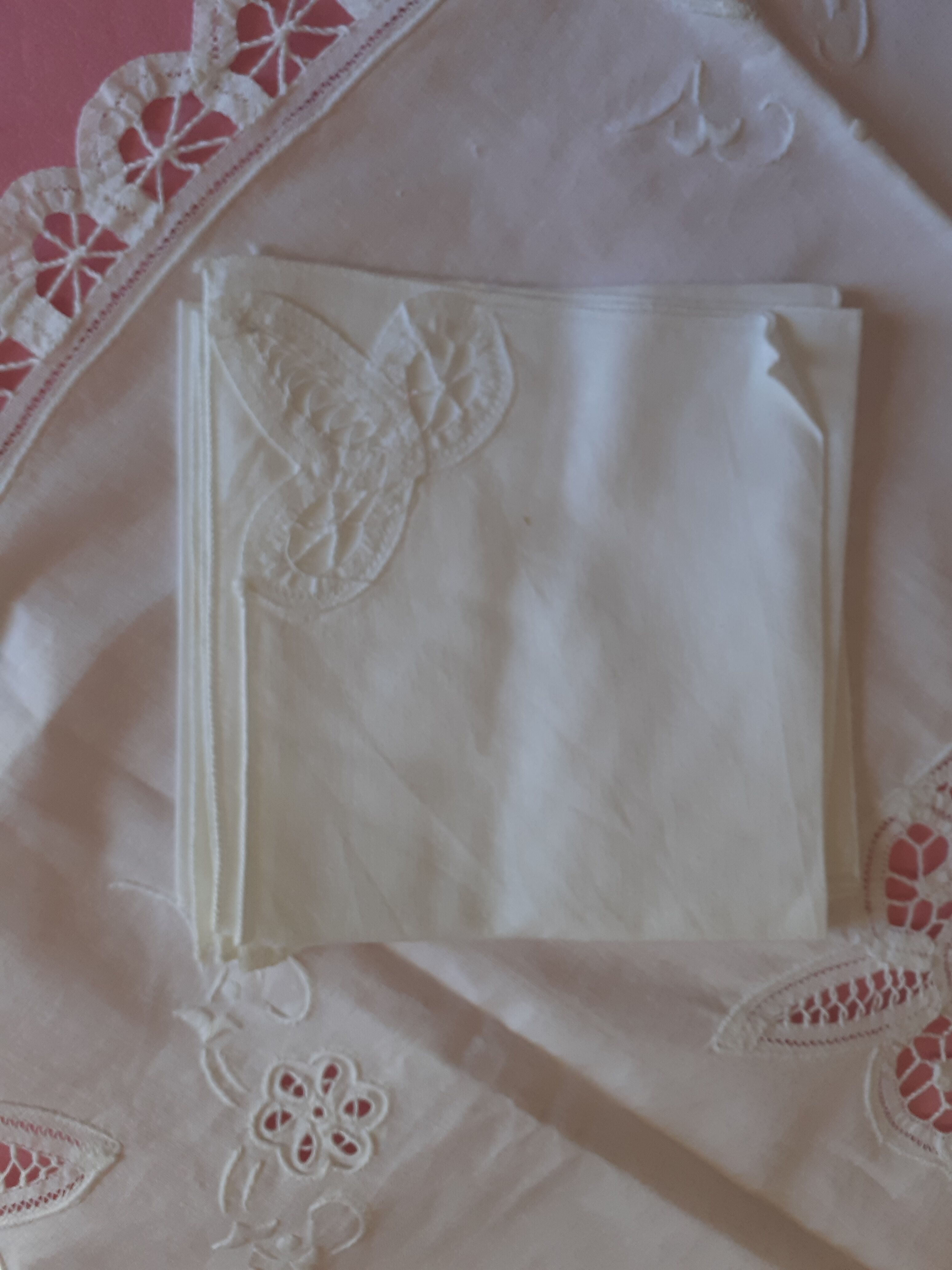 Former tablecloth service