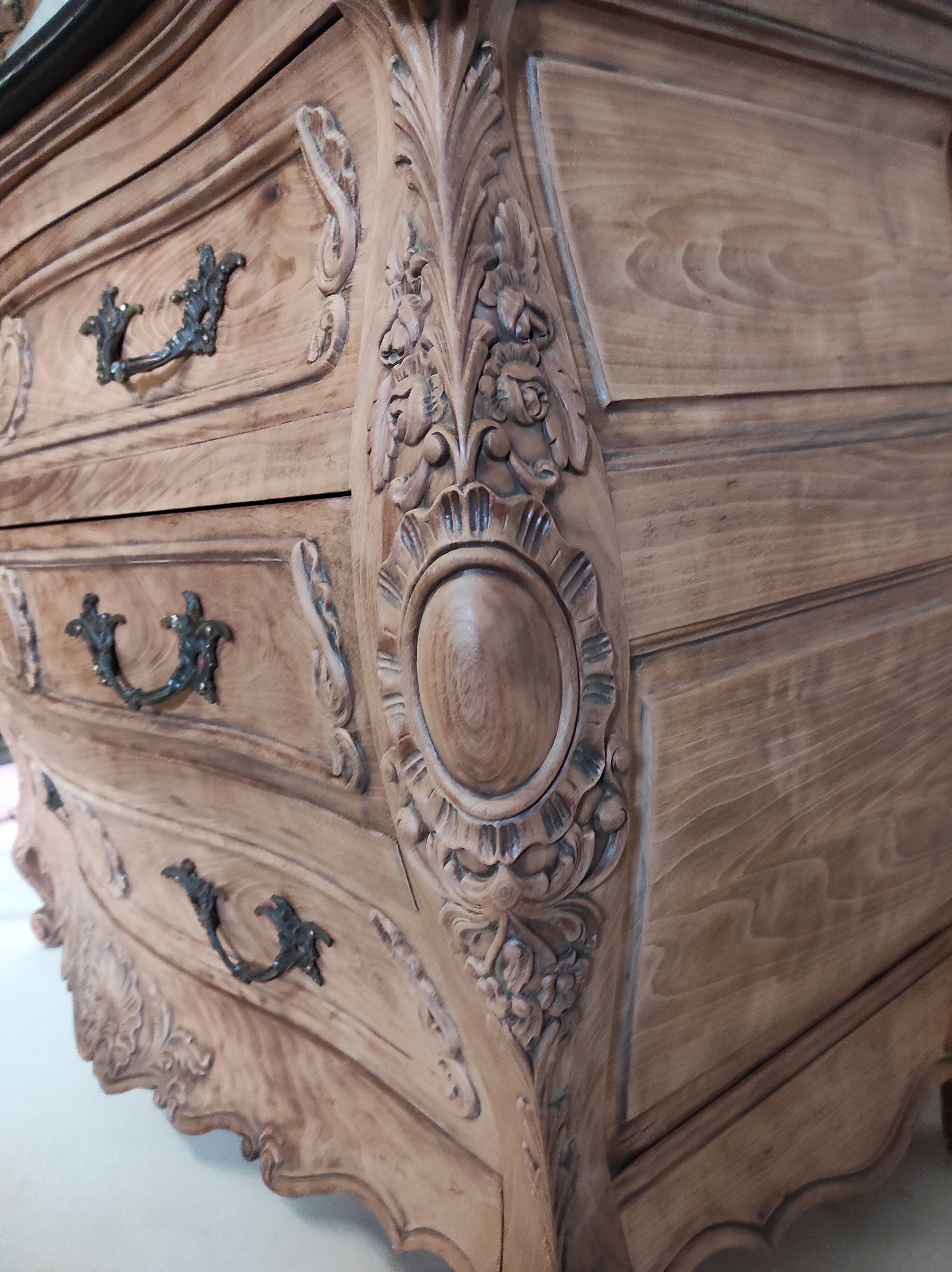Louis XV-style Bordeaux chest of drawers redesigned