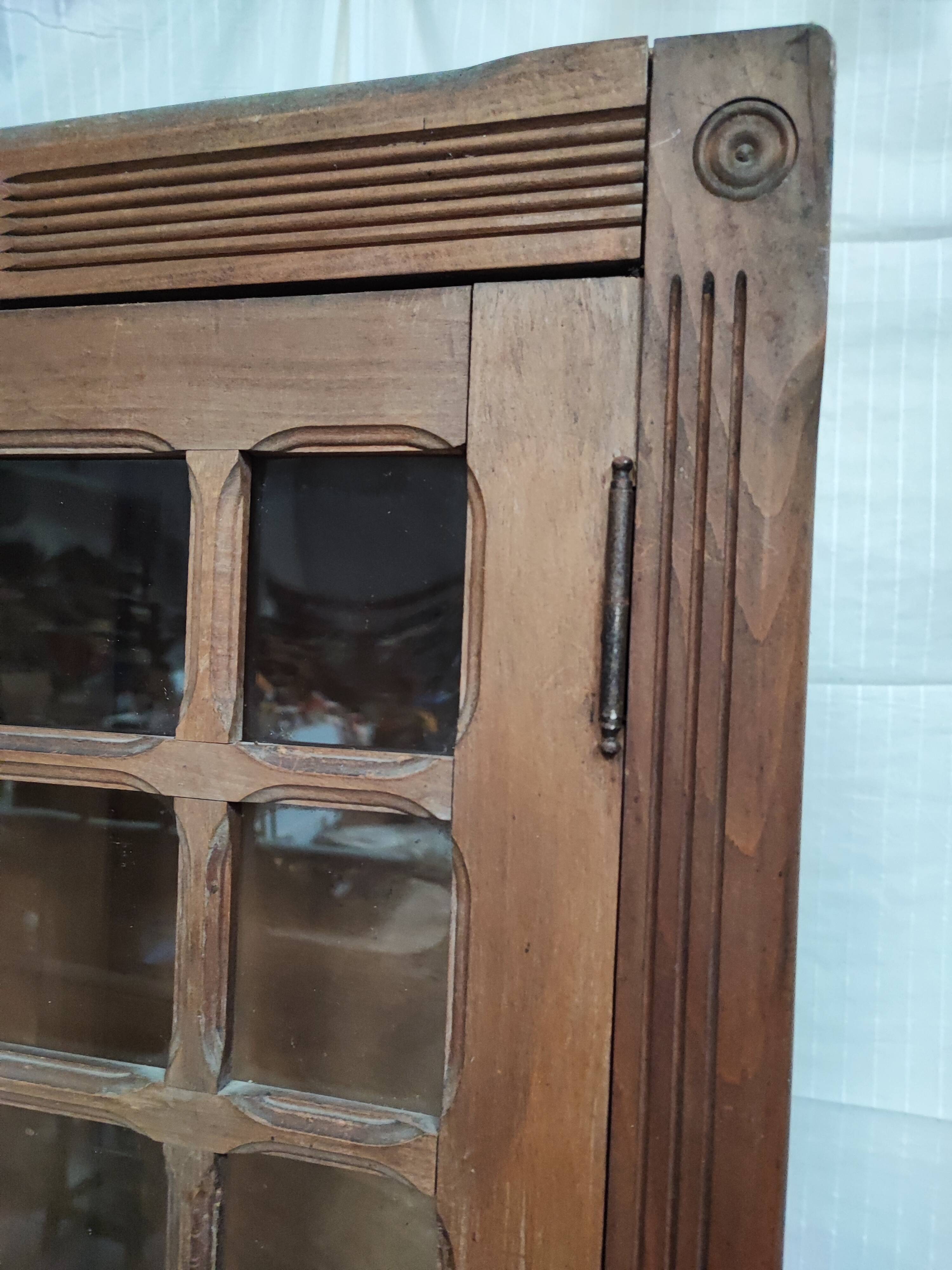 Parisian glazed wardrobe to retype