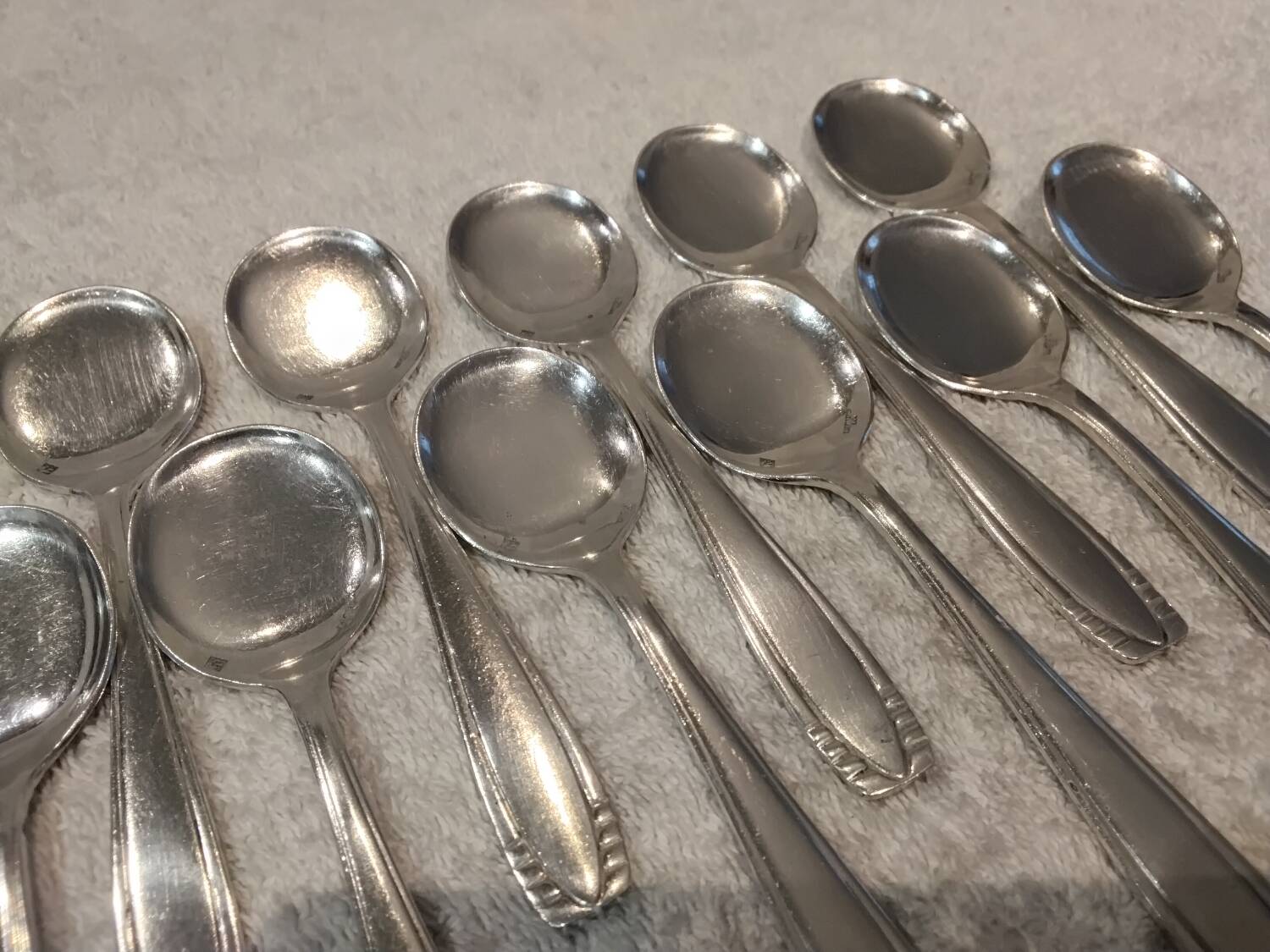 12 silver-plated metal ice cream scoops by Ercuis, Art Deco style