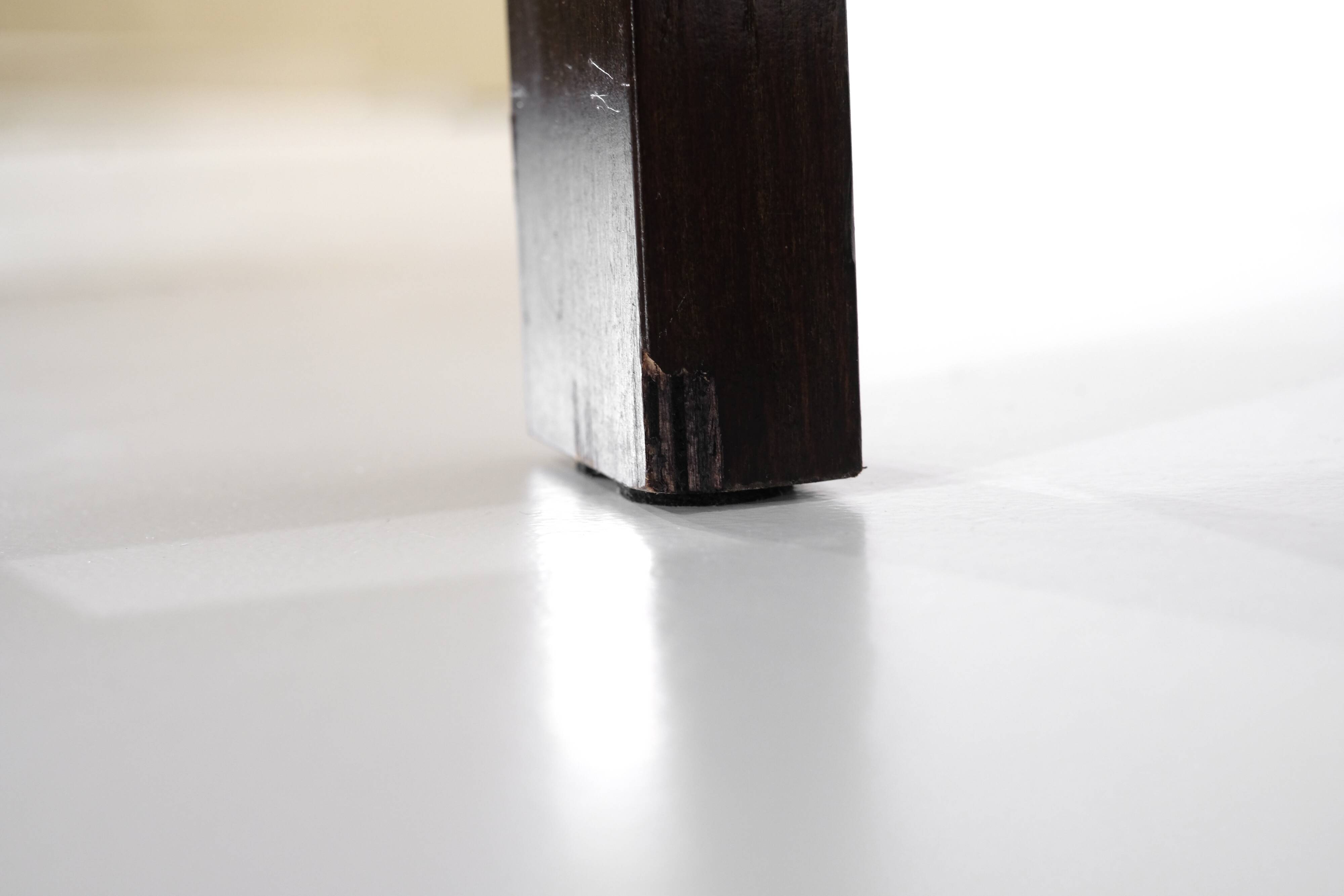 Canaan desk in wood and leather by Marcel Breuer for Gavina, Italy 1950s.