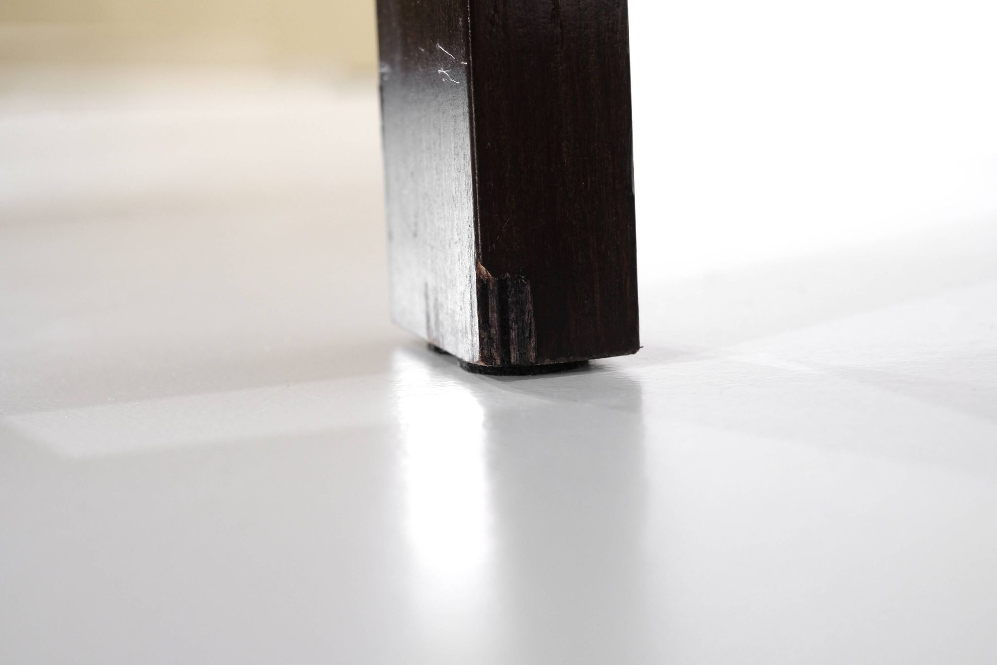 Canaan desk in wood and leather by Marcel Breuer for Gavina, Italy 1950s.