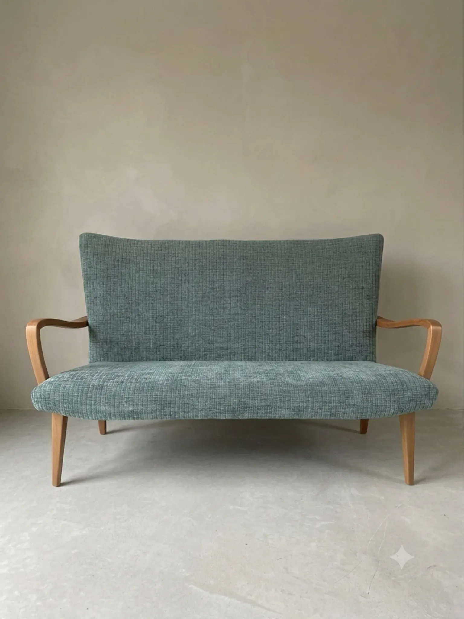 Banquette vintage scandinave rénovée 