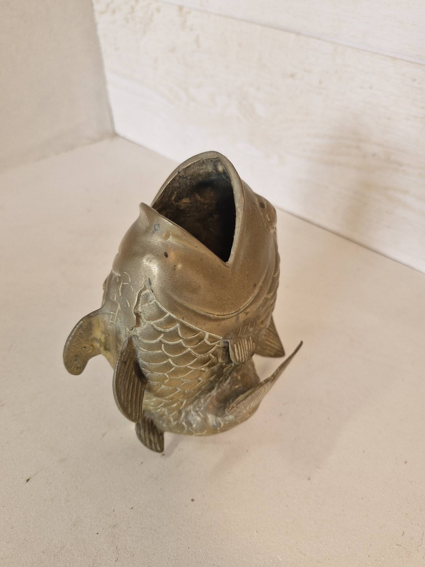 Vase poisson en laiton