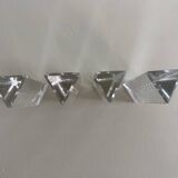 Set of 4 triangular knife holders with cut