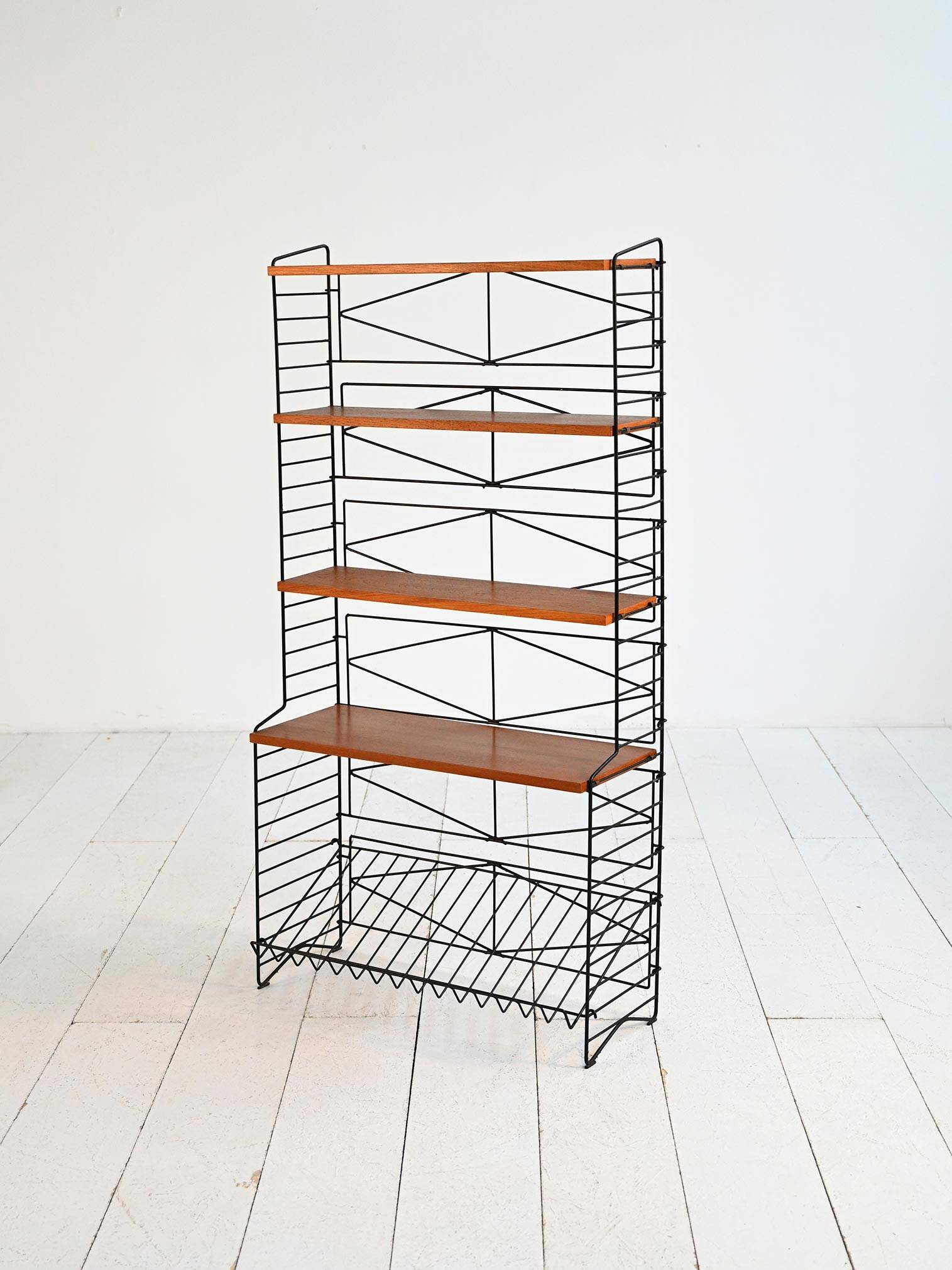 Freestanding Hylla-style shelving unit 1960s