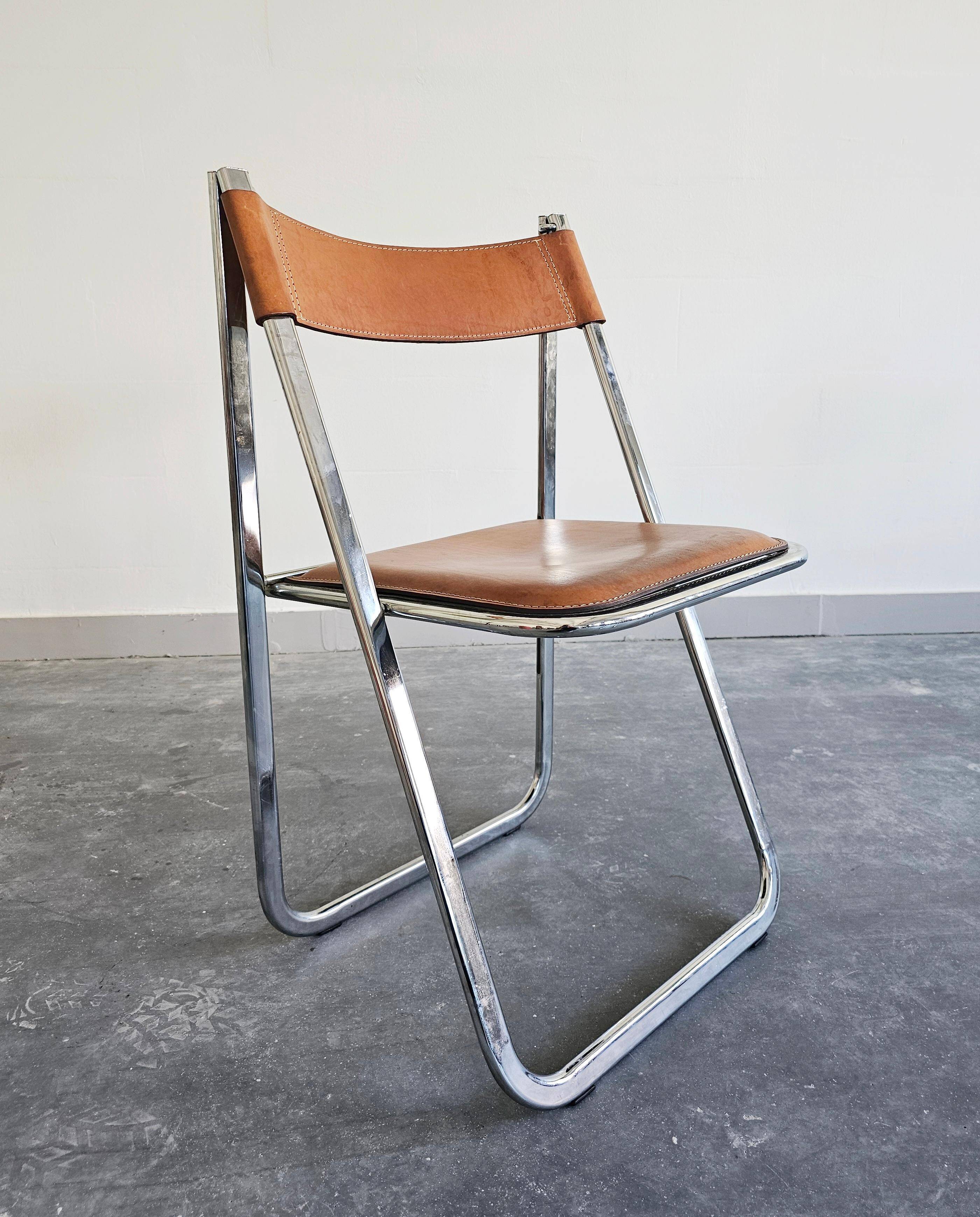 Paire de chaises pliantes modèle Tamara par Arrben, cuir, 1970s
