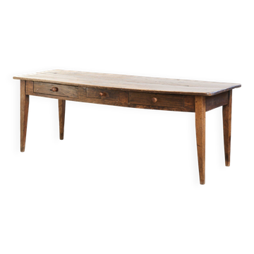 Table de ferme française du 19ème siècle pour 4 à 6 personnes.