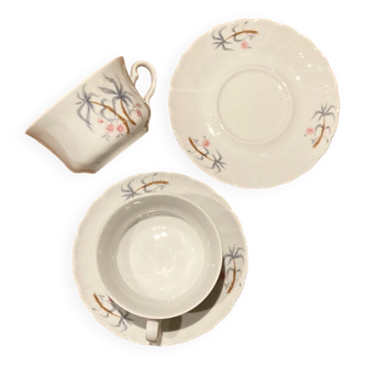 2 tasses et sous tasses fleuries en porcelaine Winterling