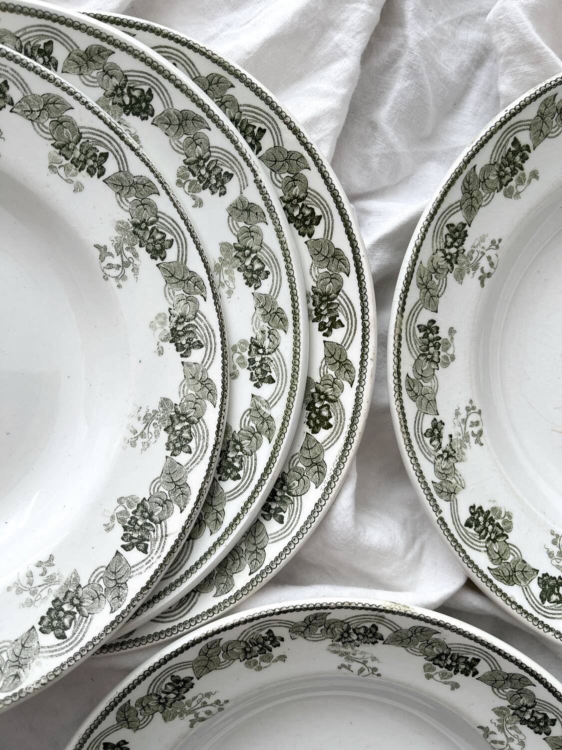 6 “Violetta” ironstone soup plates from Moulin des Loups Hamage