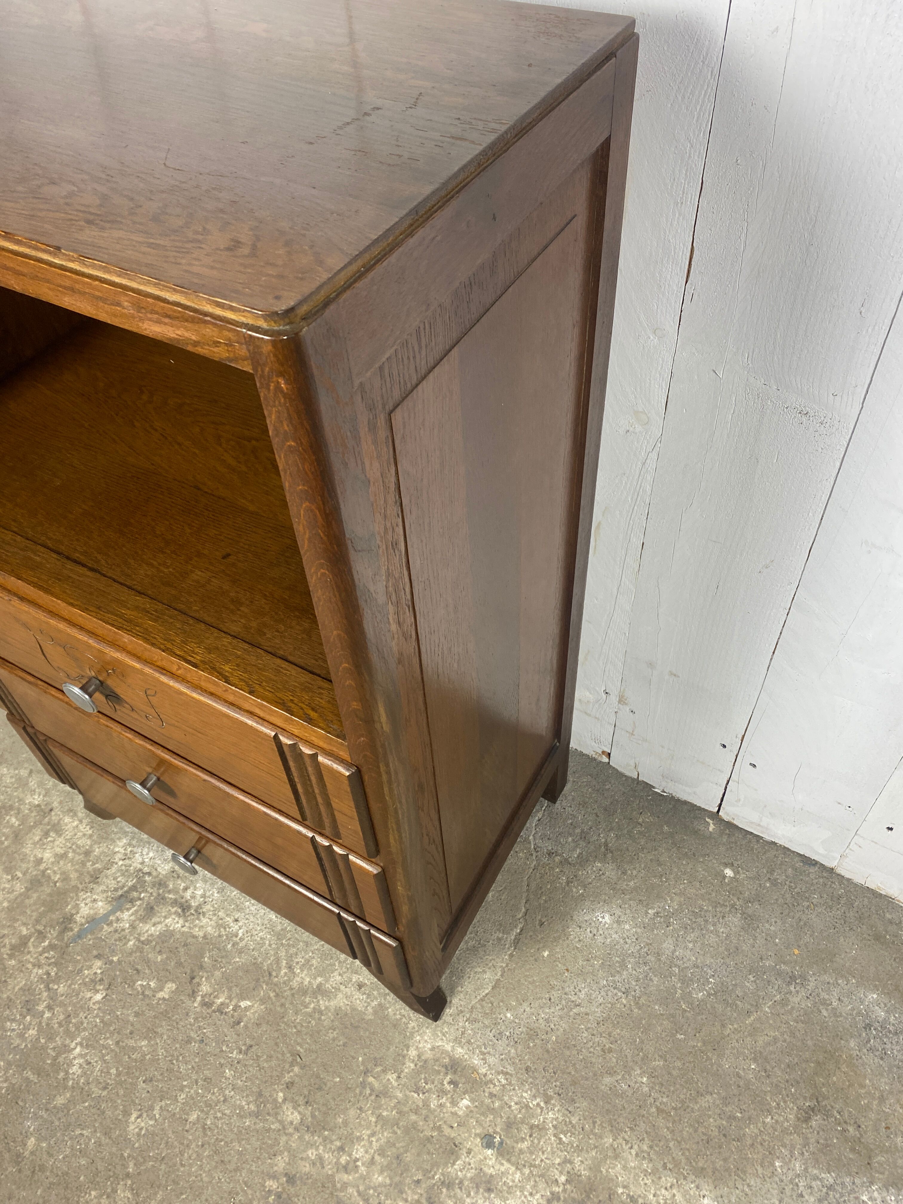 Commode art deco