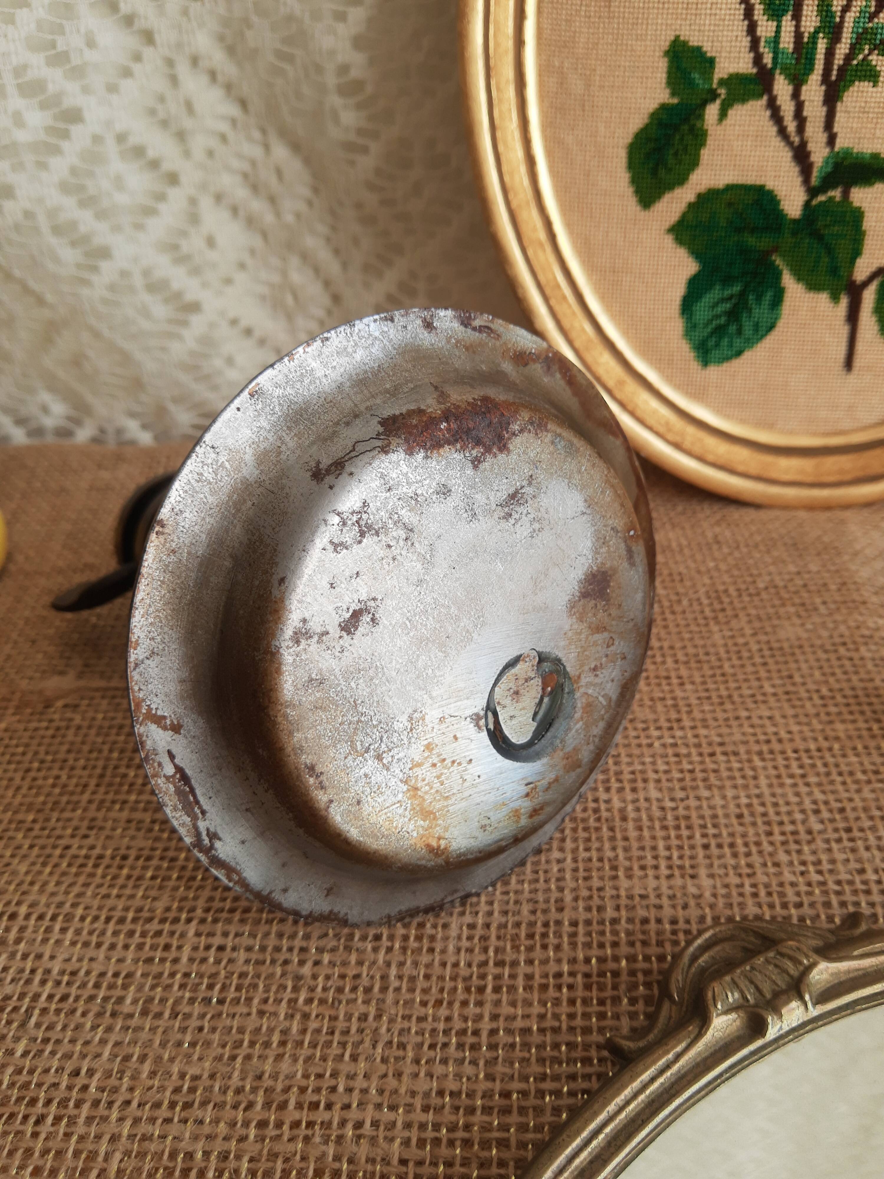 Spiral cellar rat candle holder - vintage