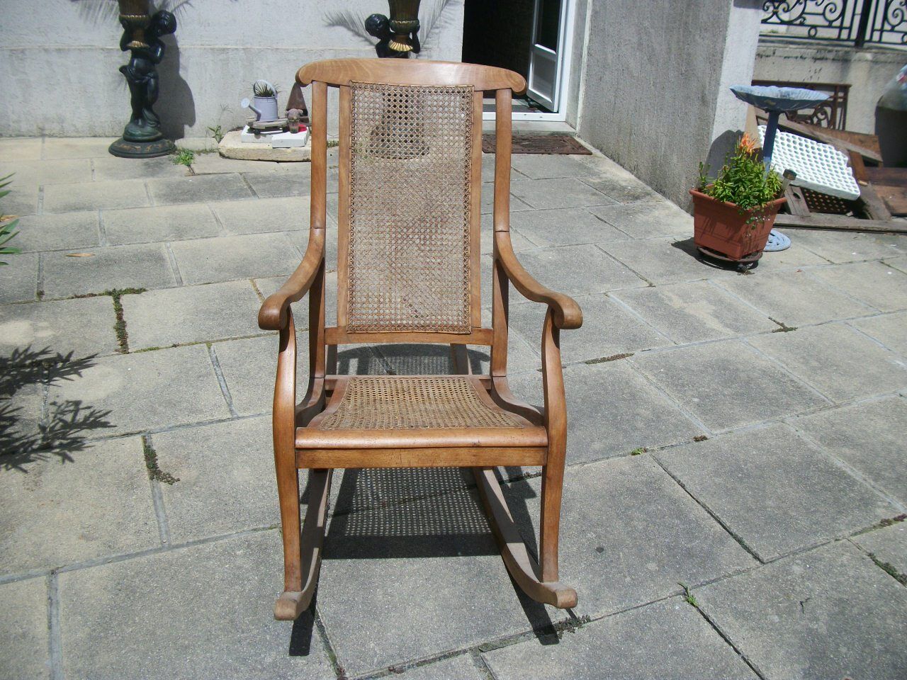 Rocking chair