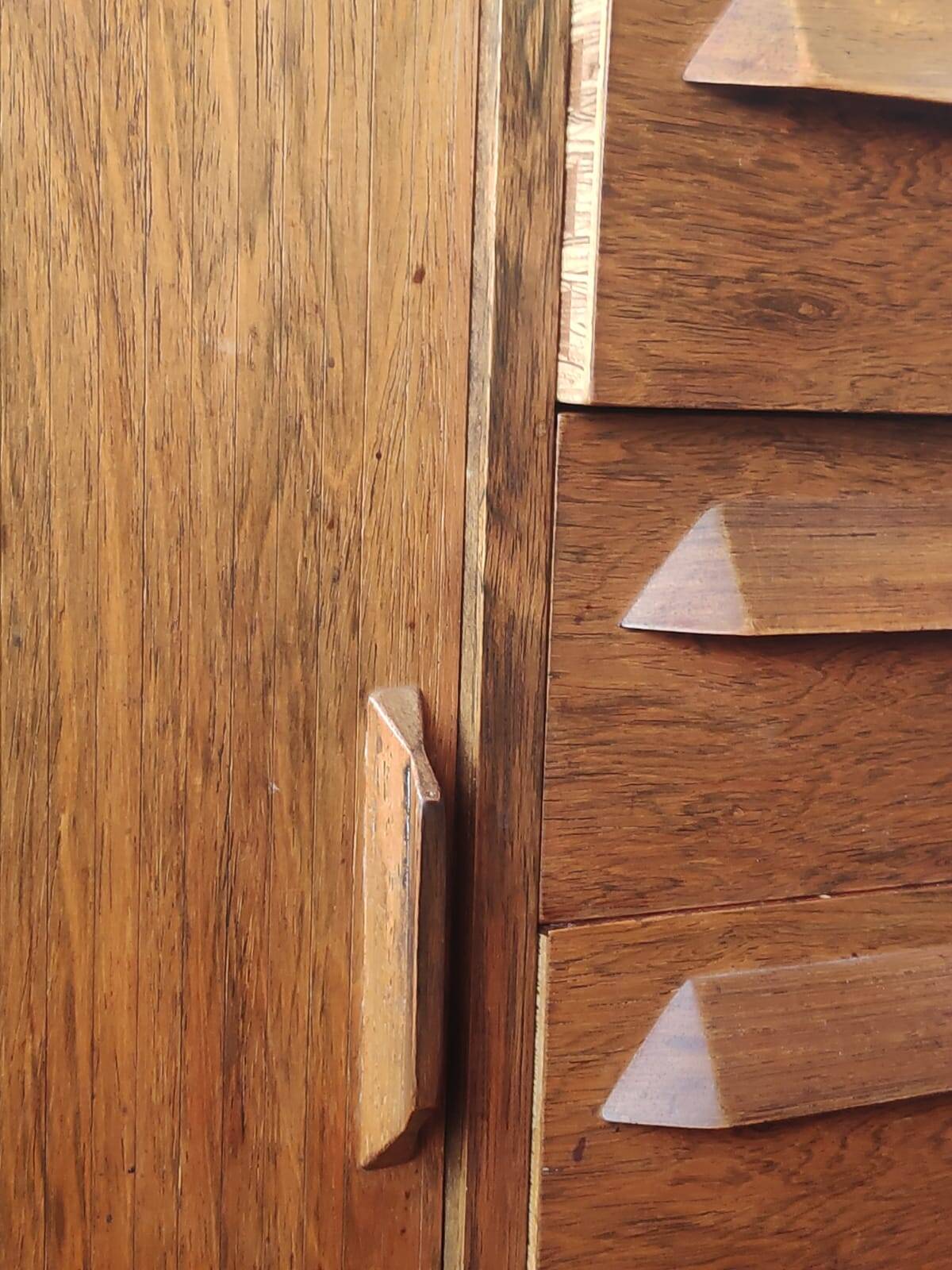 Low sideboard in a 1960s enfilade style in teak (Swedish designer Ib Kofod Larsen)