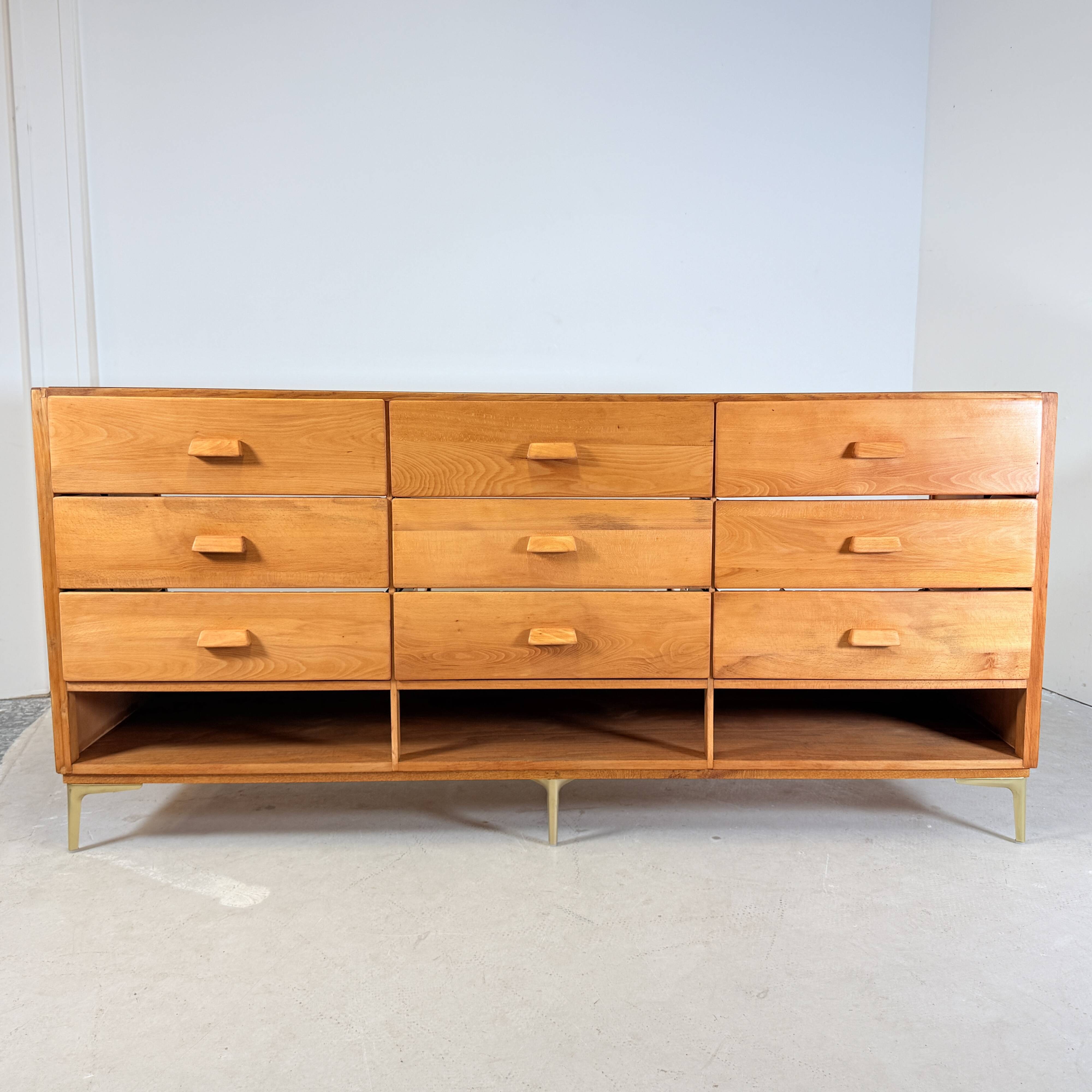 Vitrine en chêne vintage – Haka Ladenmöbel