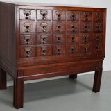 Armoire d'apothicaire/classeur antique en chêne hollandais, années 1920