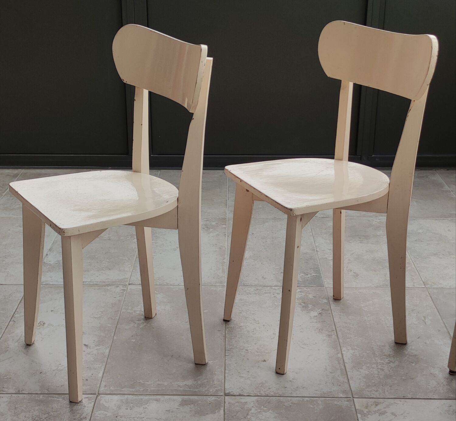 Series of 5 vintage chairs/antique bistro