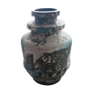 vase en céramique avec