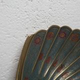 Shell cup in enameled brass