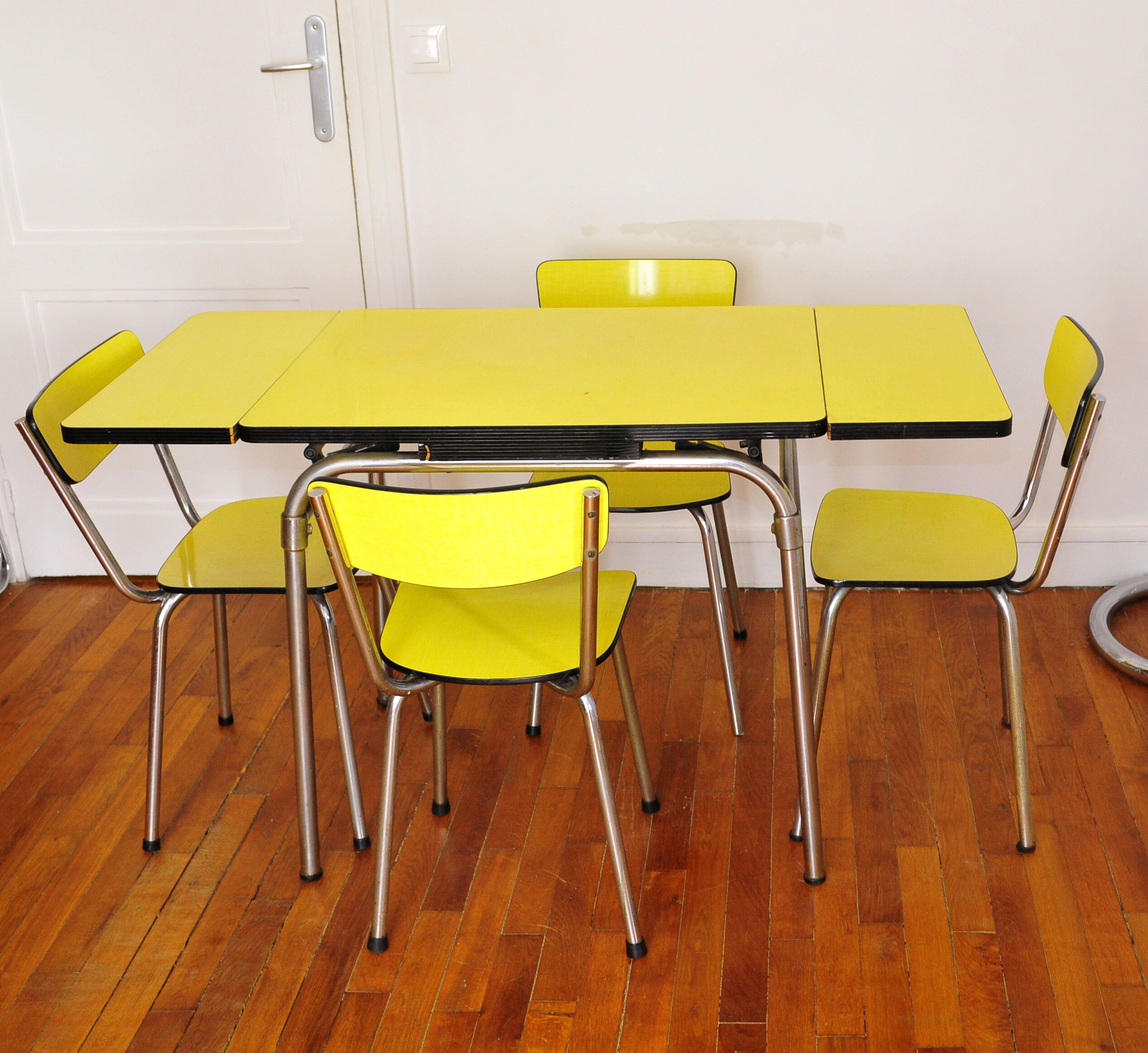 Formica table with 4 chairs and a stool dating from the 60s and 70s