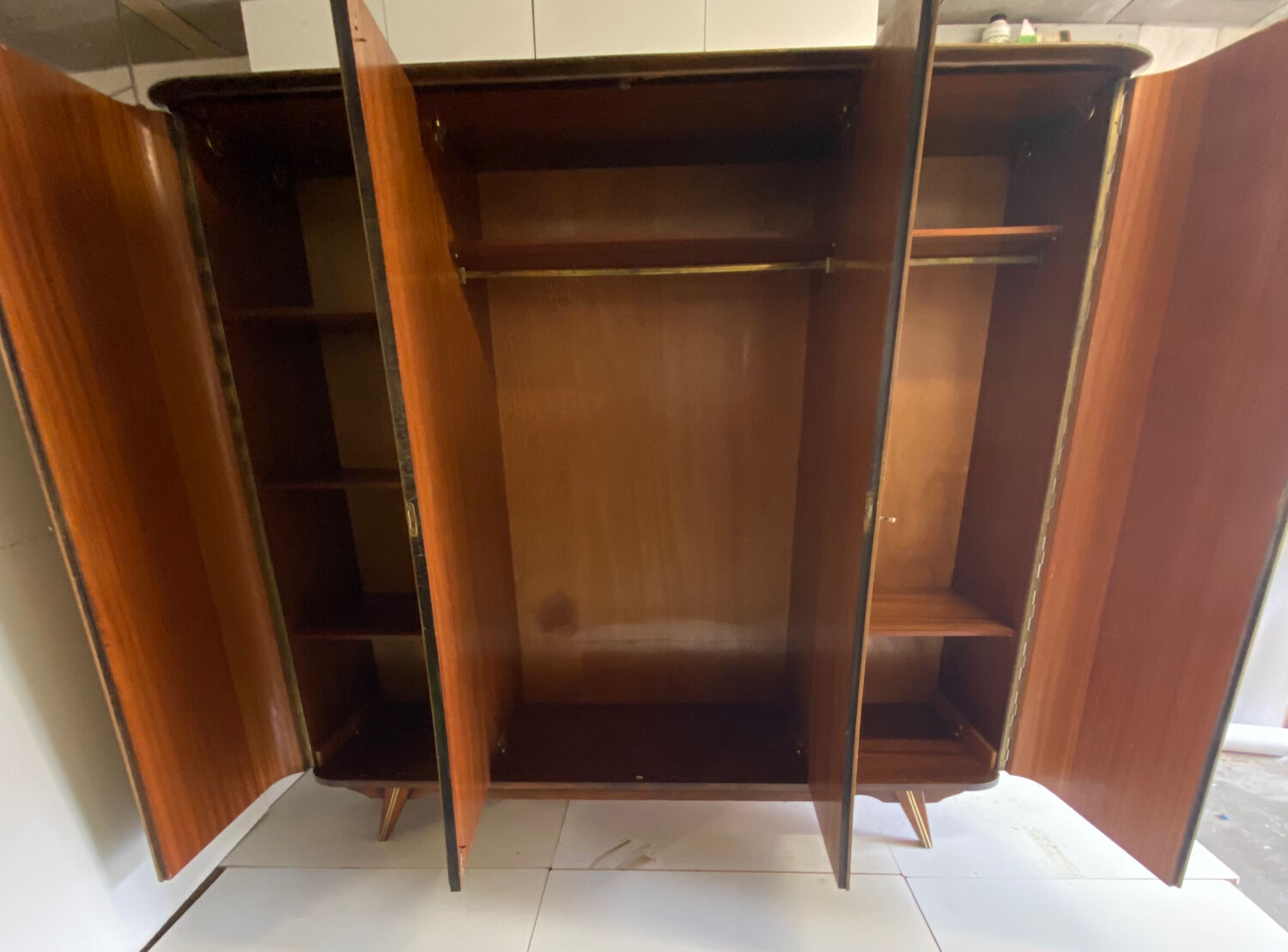 Vintage wardrobe feet compass