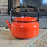 Orange enamelled kettle 60s/70s