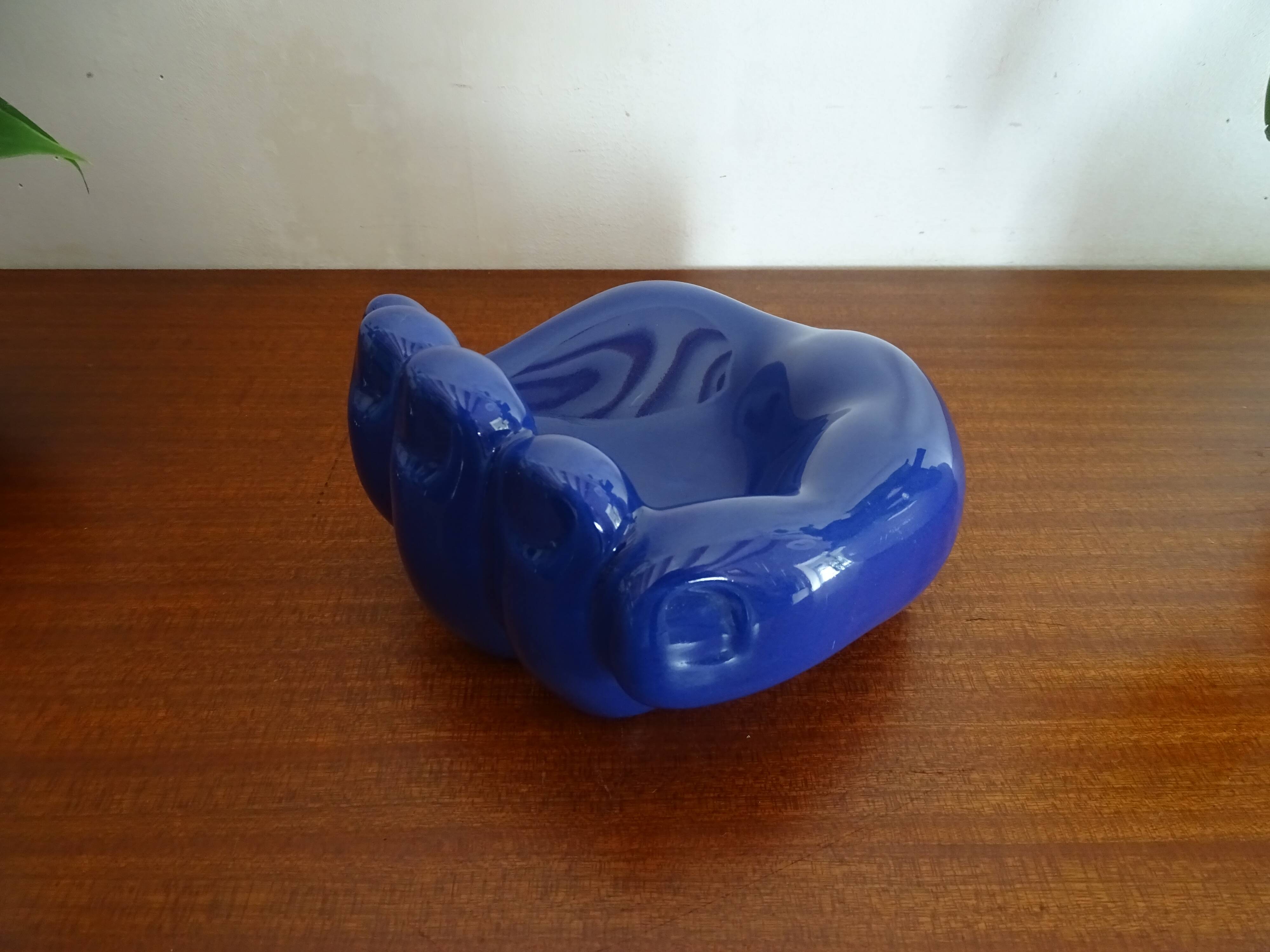 Empty hand pocket giant ceramic blue vintage