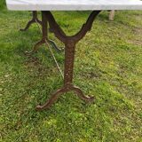 Three-legged bistro table