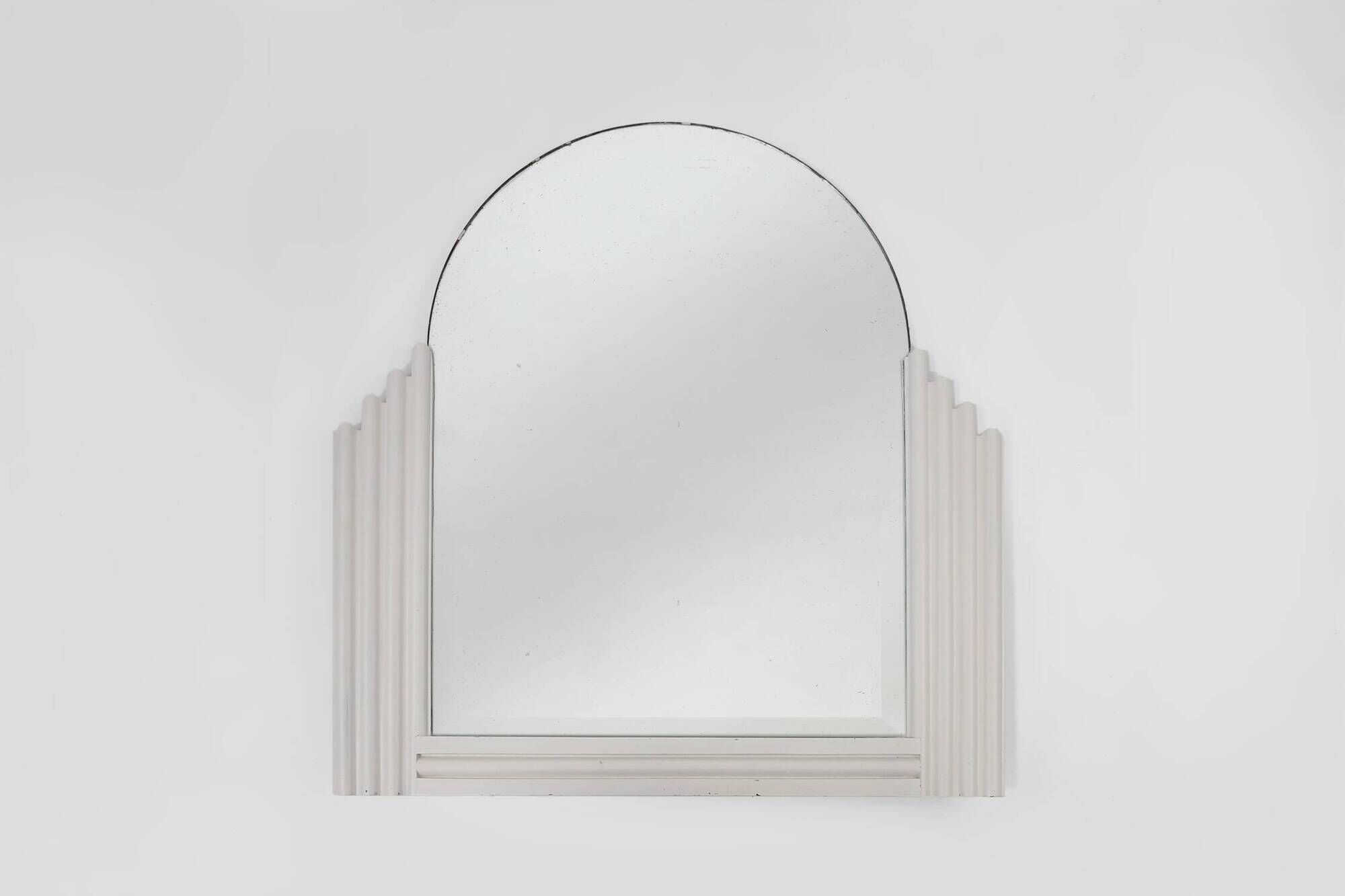 Elegant white lacquered Art Deco mirror in wood, France ca. 1930