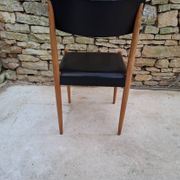 Scandinavian chair in beech and faux leather