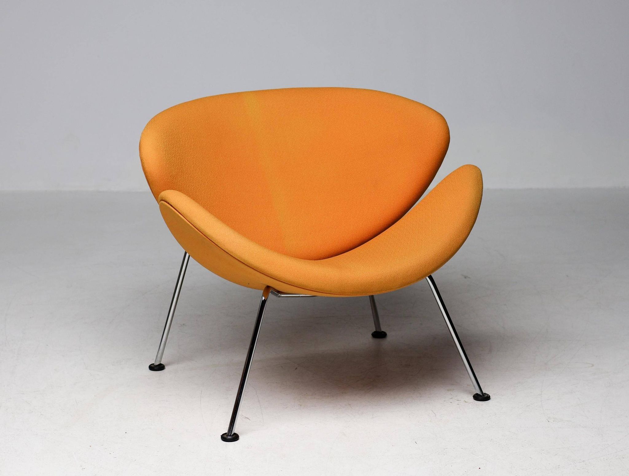 Orange slice armchair by Pierre Paulin