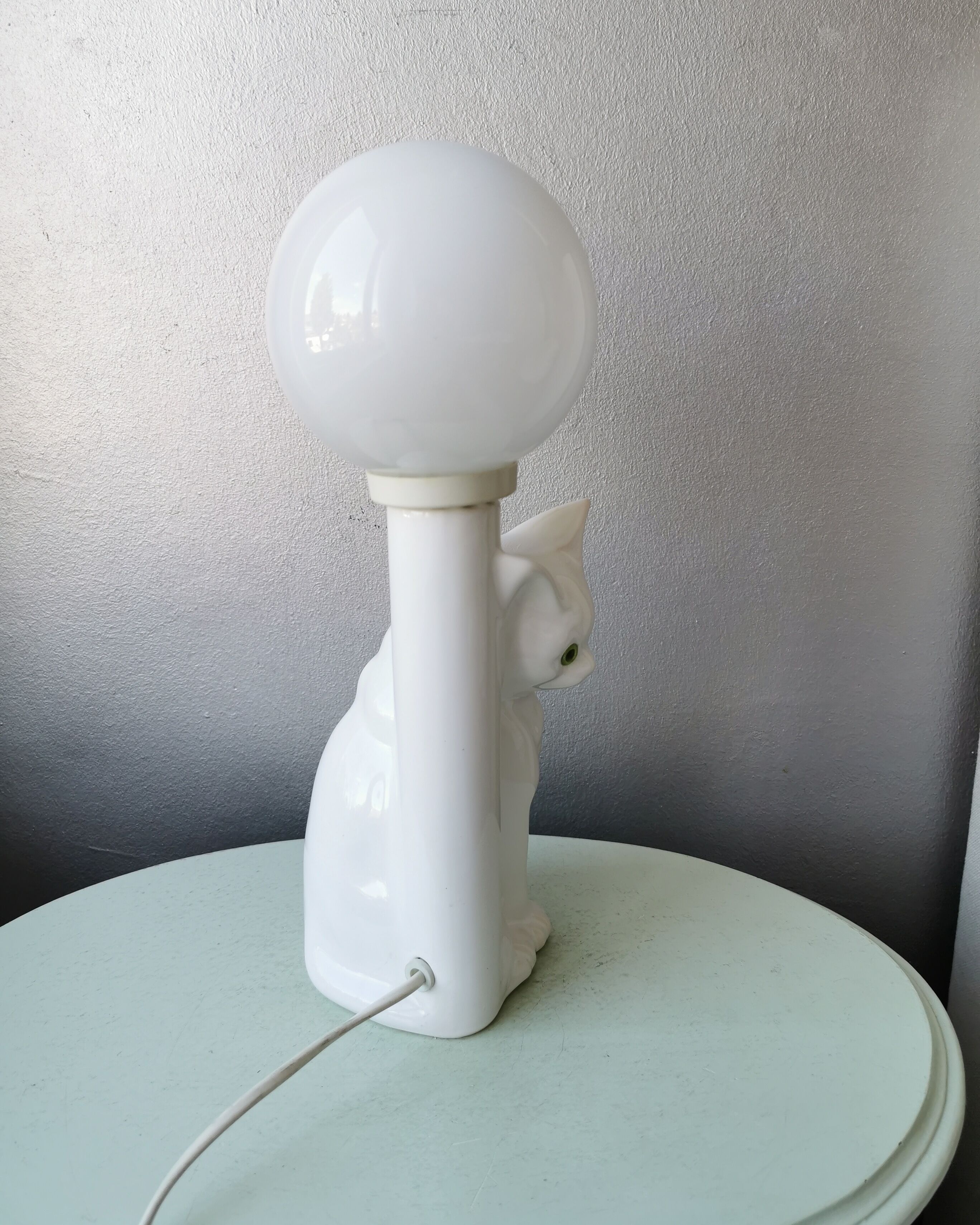Vintage ceramic cat lamp from the eighties