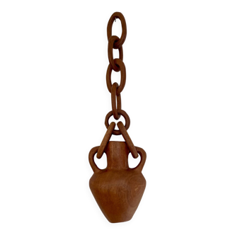 Vase and wooden chain to hang