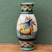 Vase en majolique italienne de Perugia, bateaux