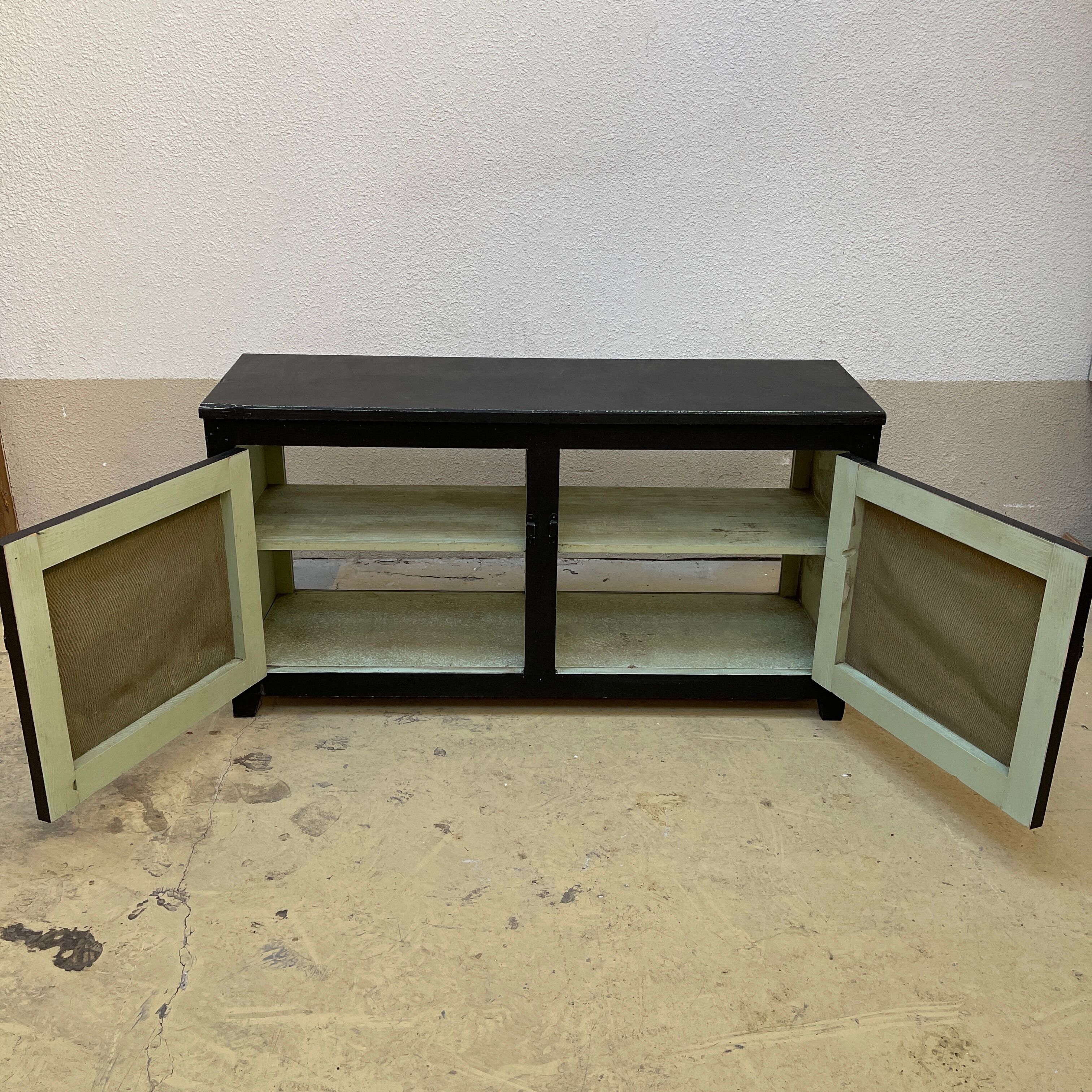 Commercial display cabinet