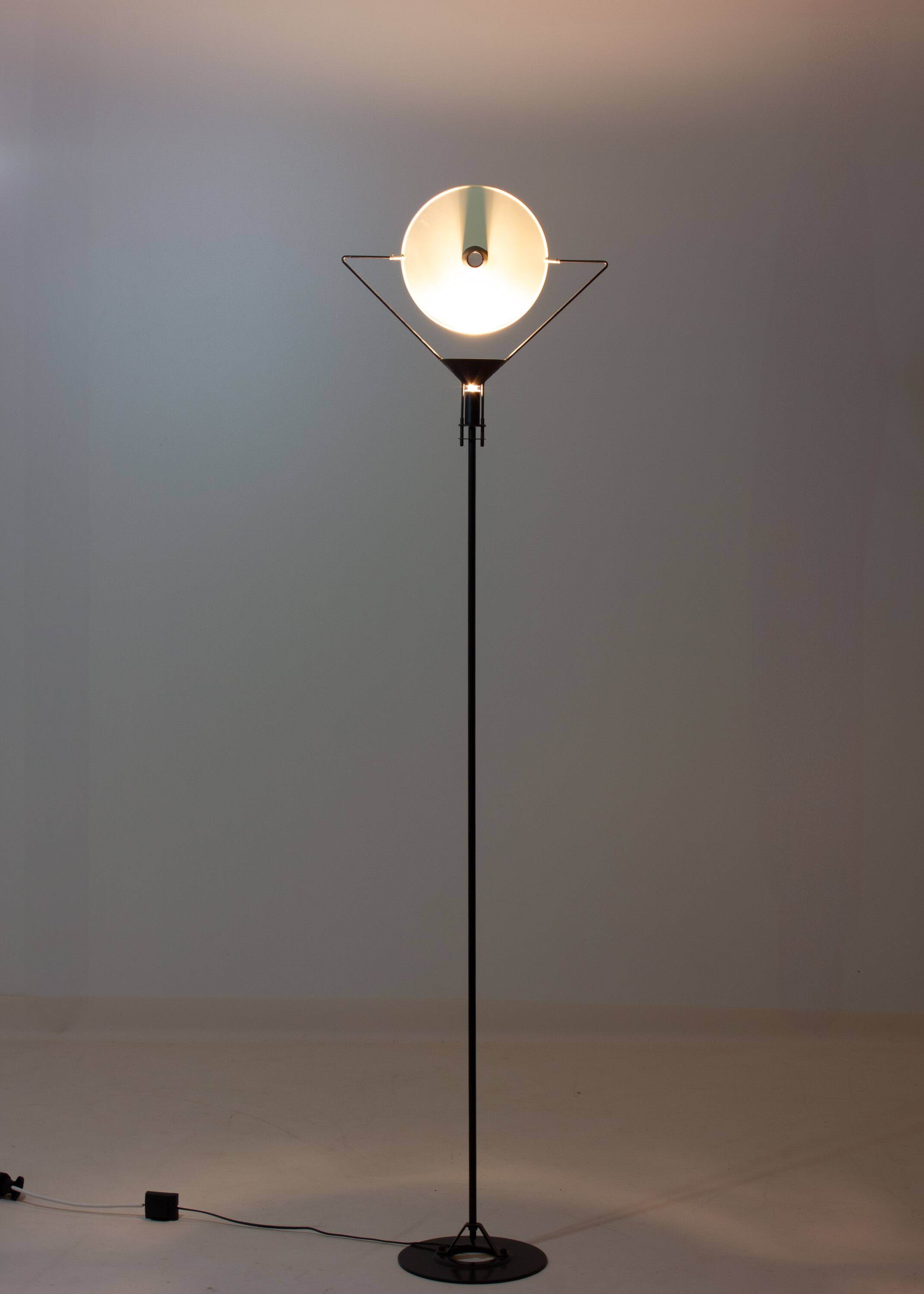 Lampe postmoderne « Polifemo » d'Artemide, Italie, années 1980