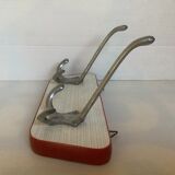 Asymmetrical coat rack Formica aluminium