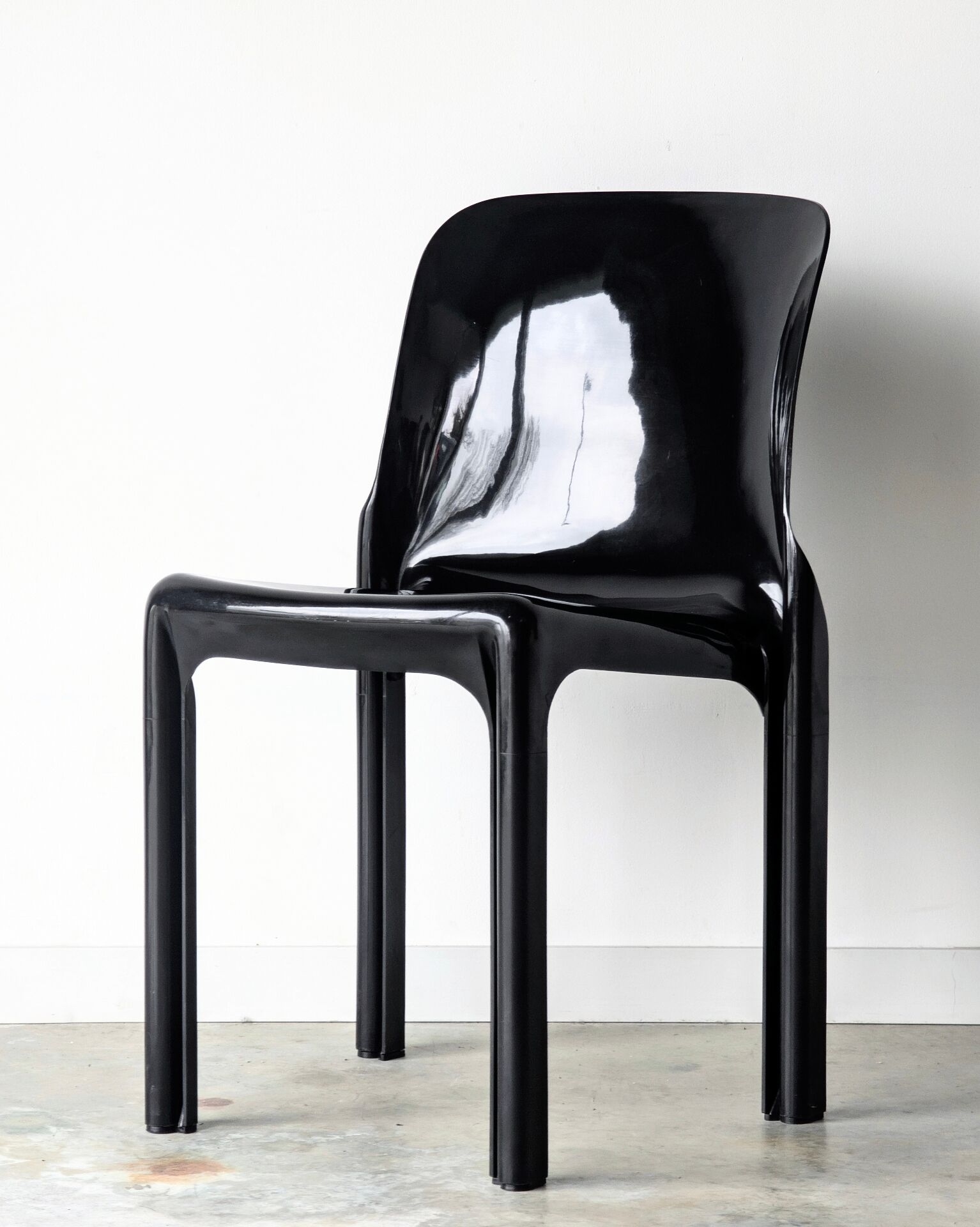 4 vintage chairs model Selene, Vico Magistretti for Artemide, 1970