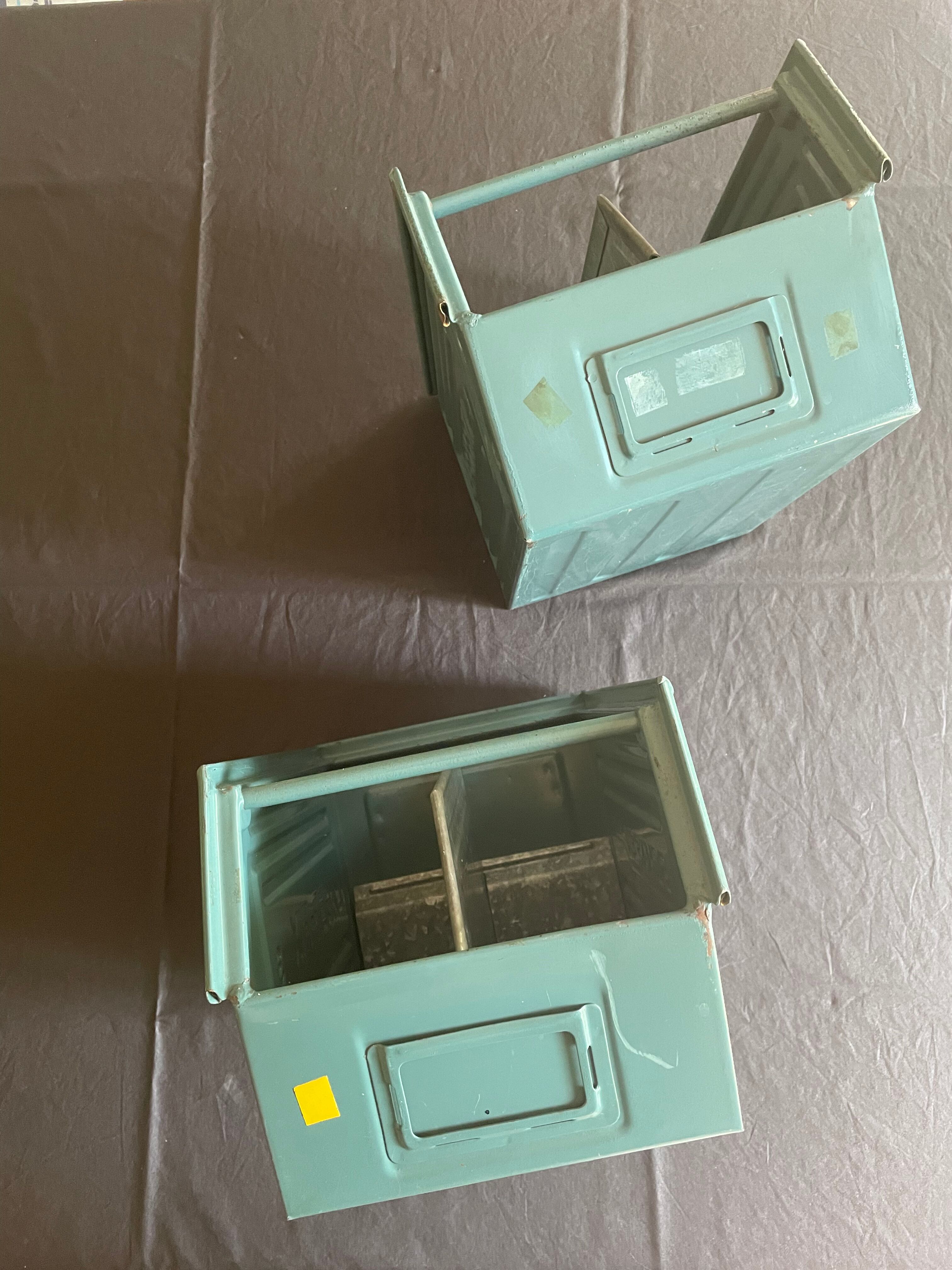 Schäfer metal claw lockers