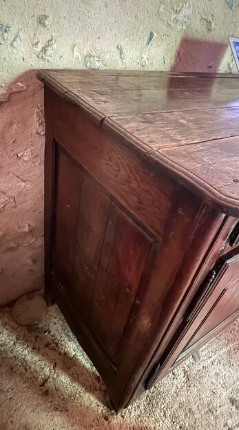 Old Breton oak sideboard – 2 doors, 2 drawers