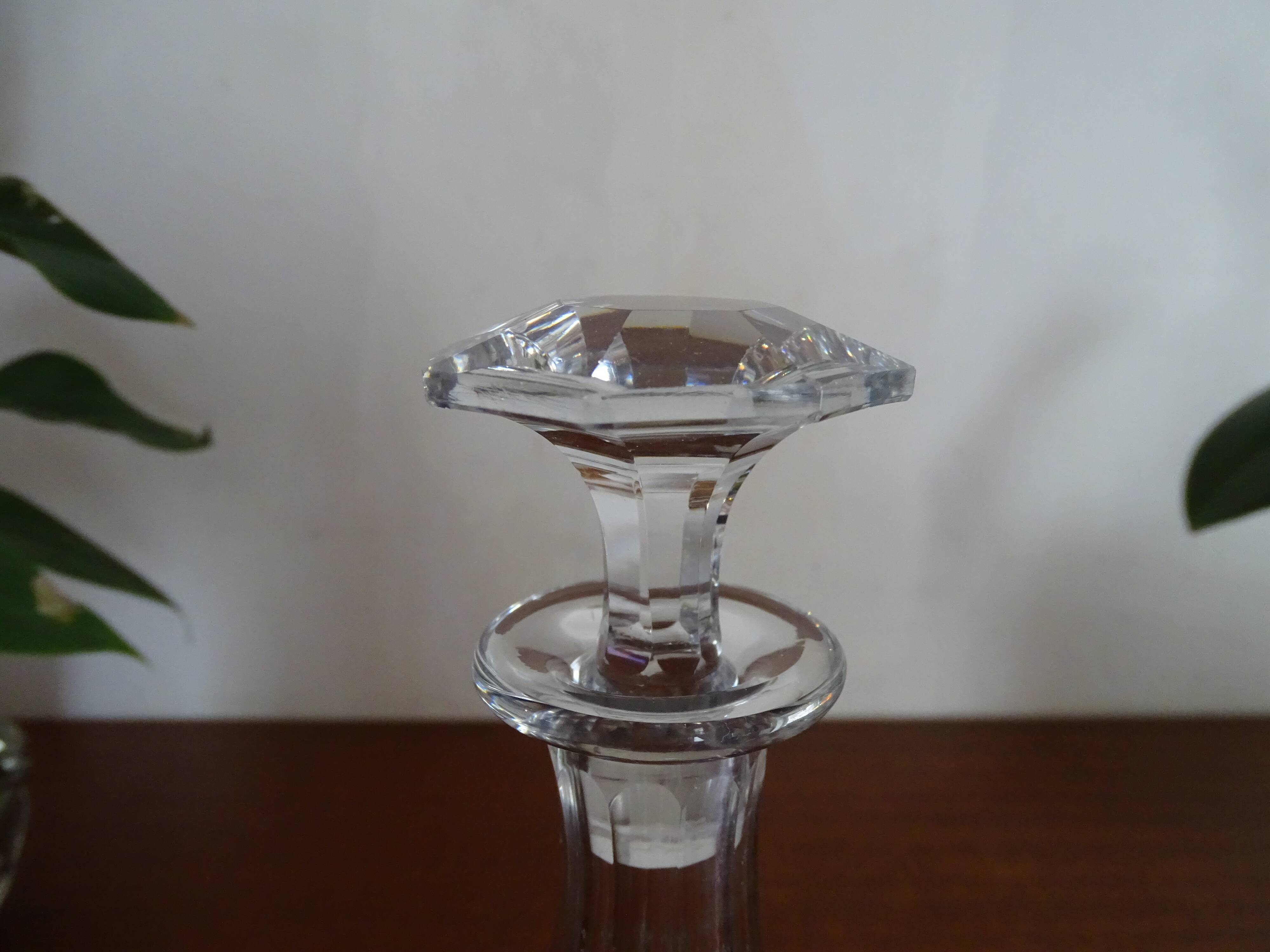 Crystal decanter Saint Louis / Baccarat - Cato flat ribs - Epoch XIXth - 21 cm