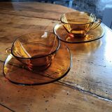 2 coffee cups and saucers Vereco