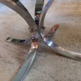 Round coffee table in smoked glass and chrome-plated metal