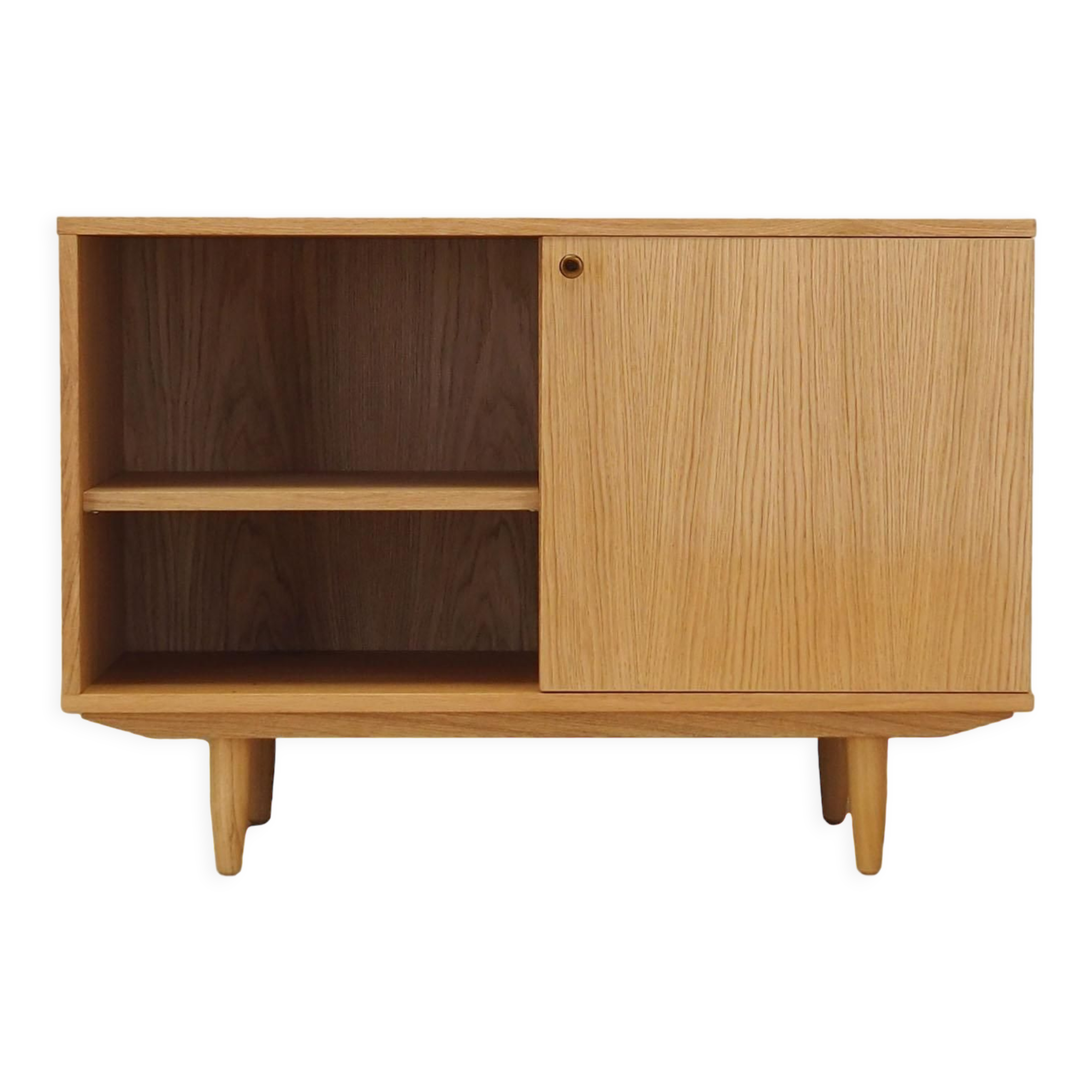 Buffet en chêne, design danois, années 1990, production: Danemark