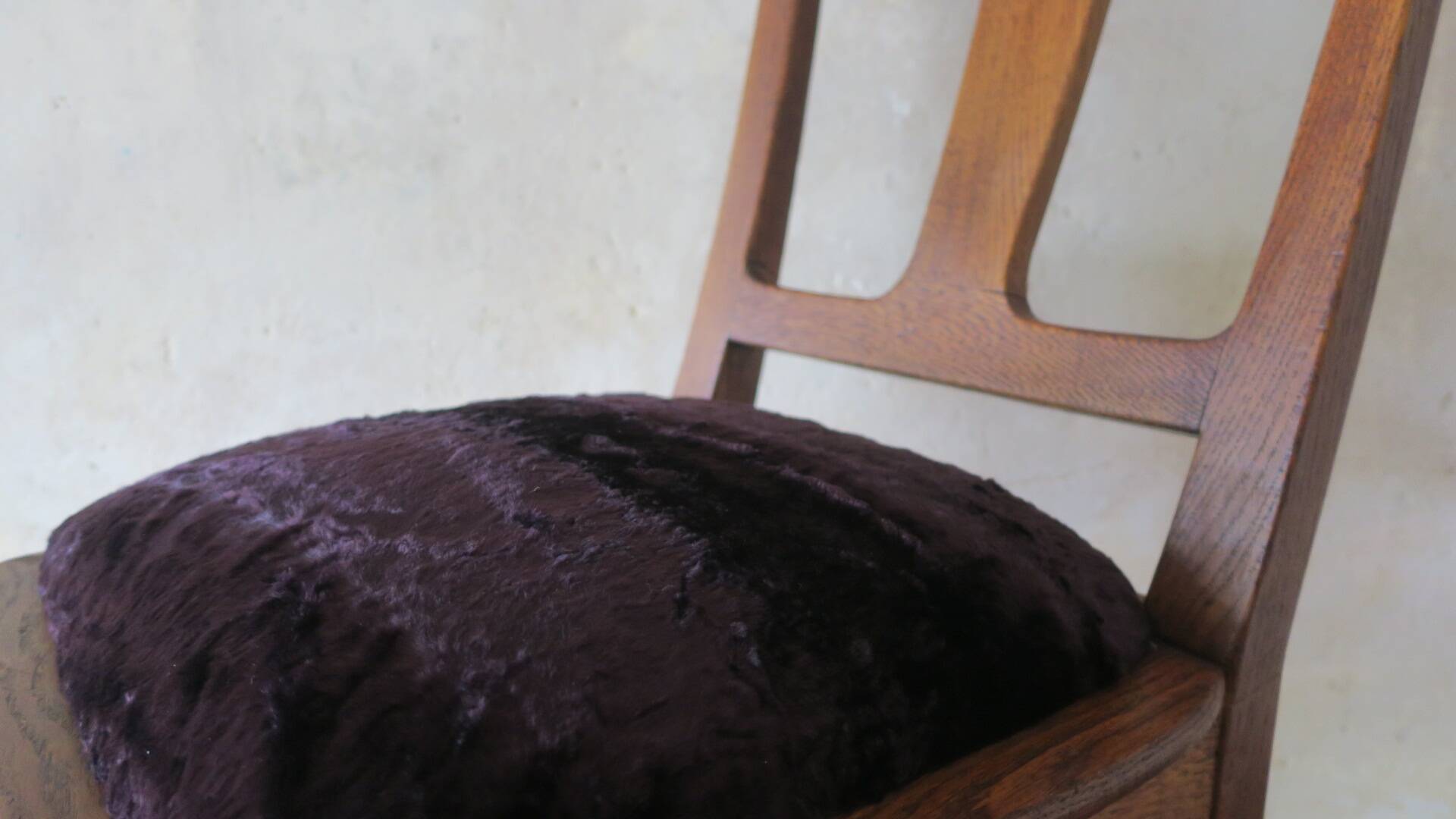 Art nouveau side chair in oak and royal purple velvet, 1900