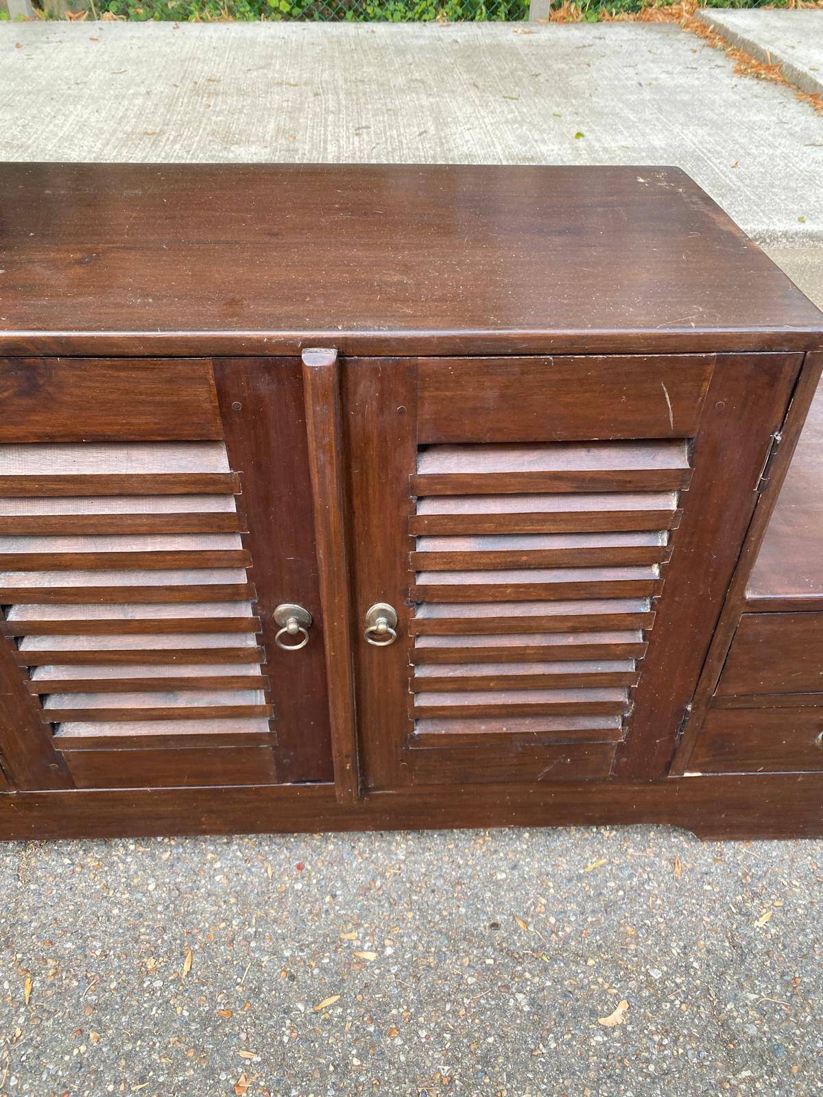 Asian-inspired staircase furniture in solid teak from the 1980s.