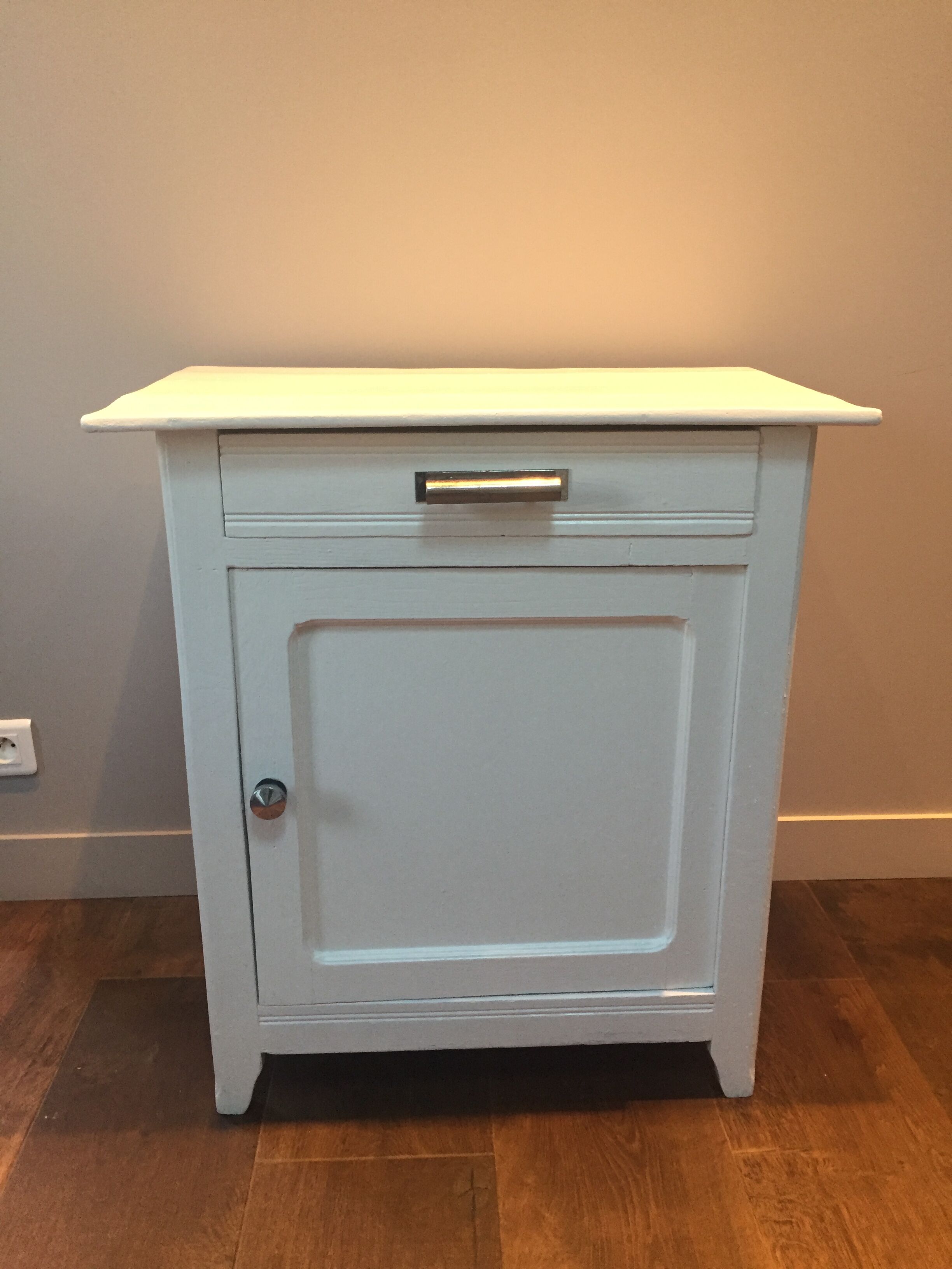 White Parisian buffet