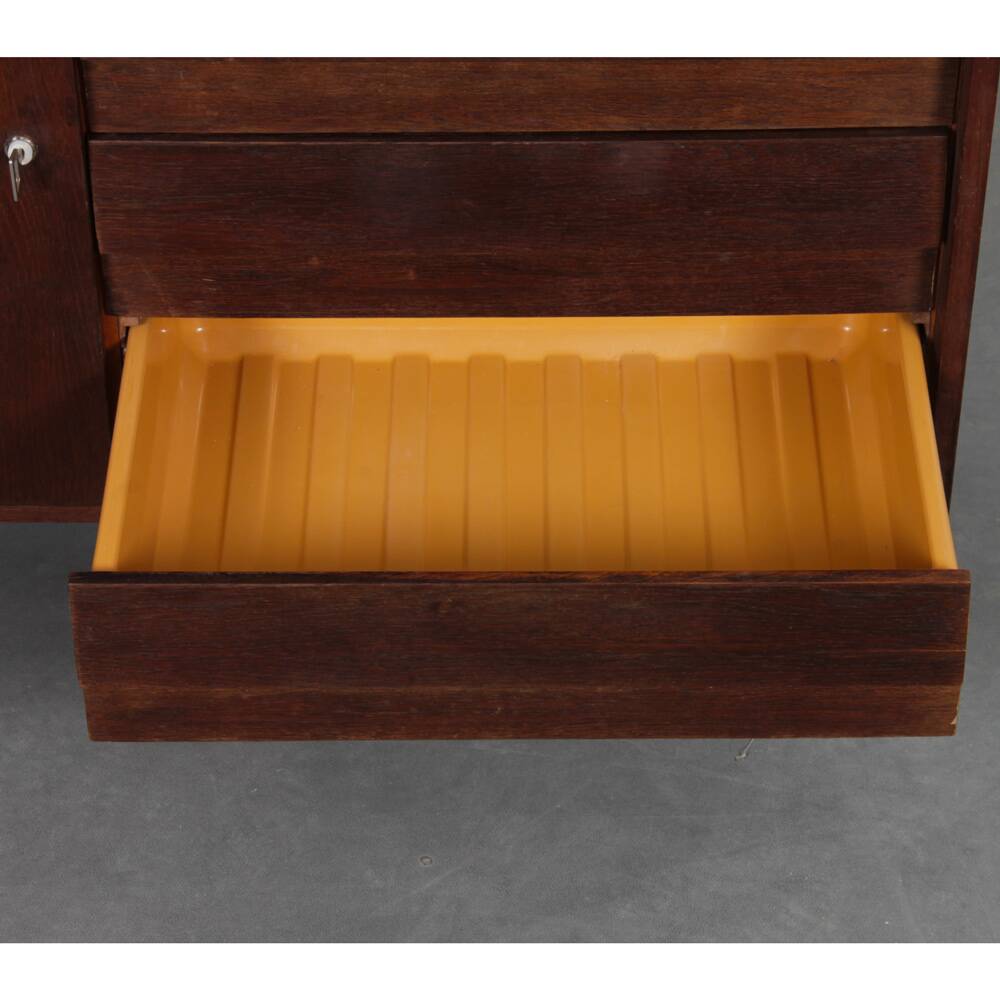 Commode vintage en chêne teinté modèle U-458 par Jiri Jiroutek, 1960